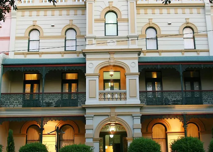 Avonmore On The Park Boutique Hotel