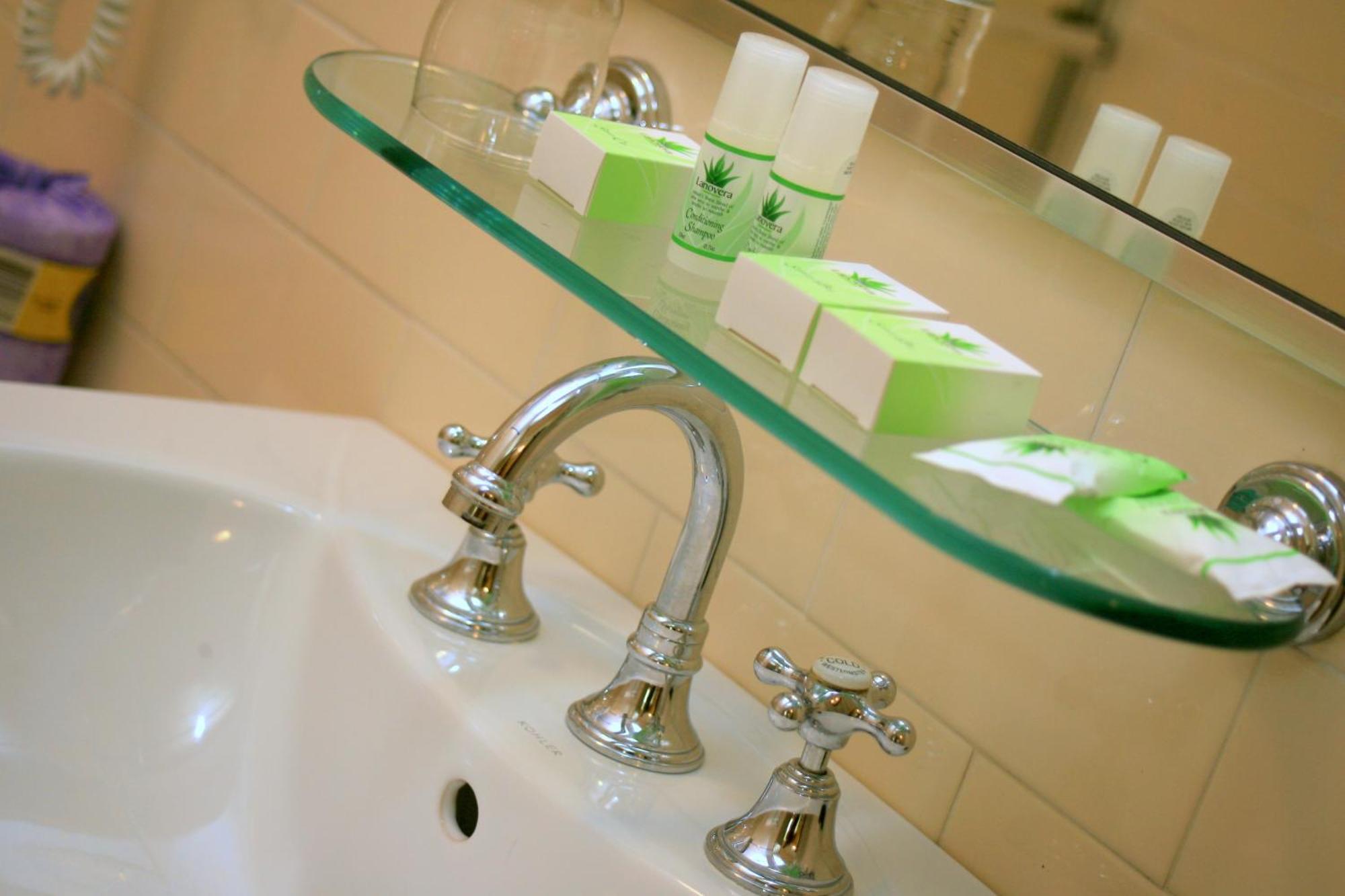 Avonmore On The Park Boutique