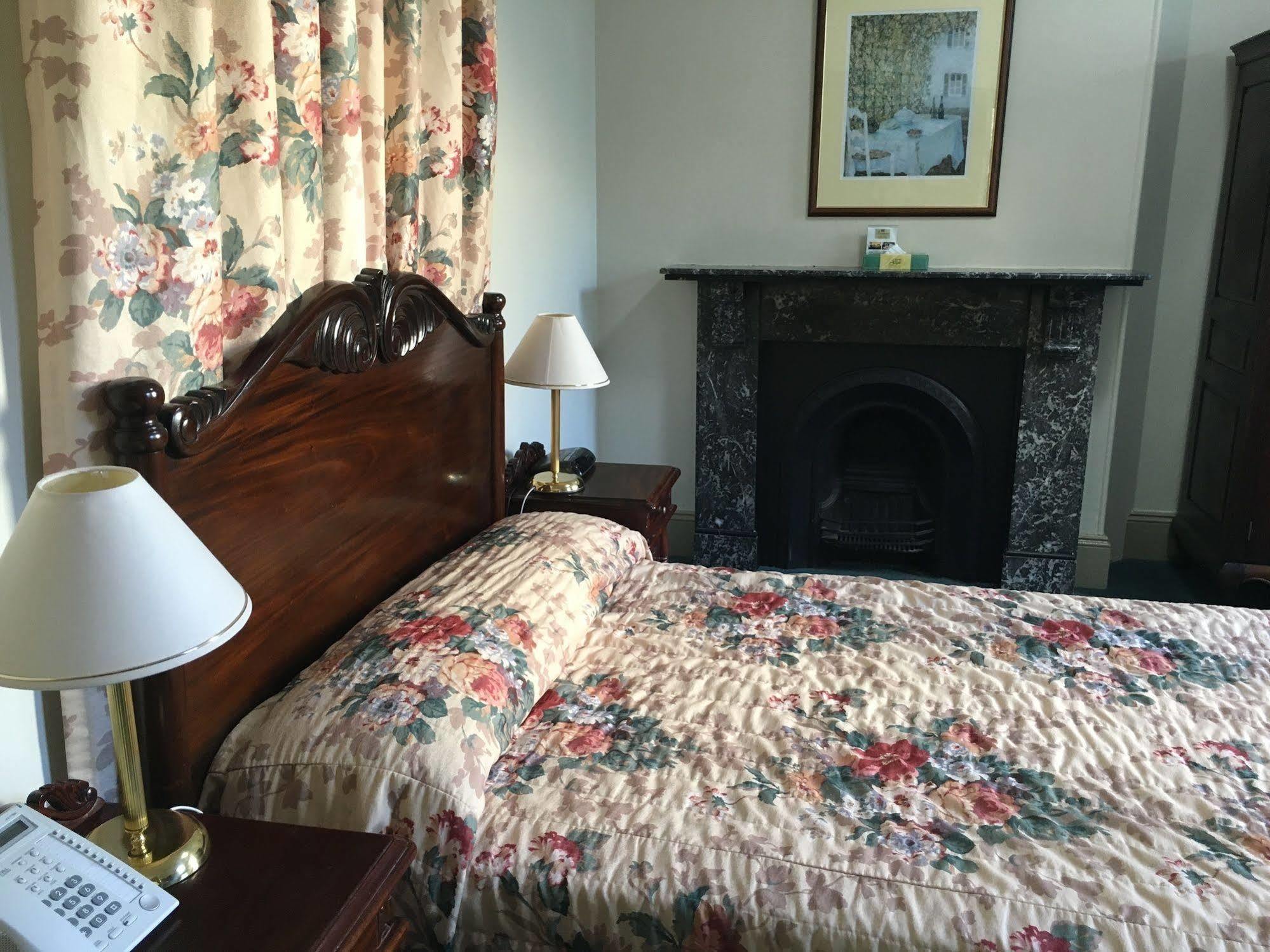 Avonmore On The Park Boutique