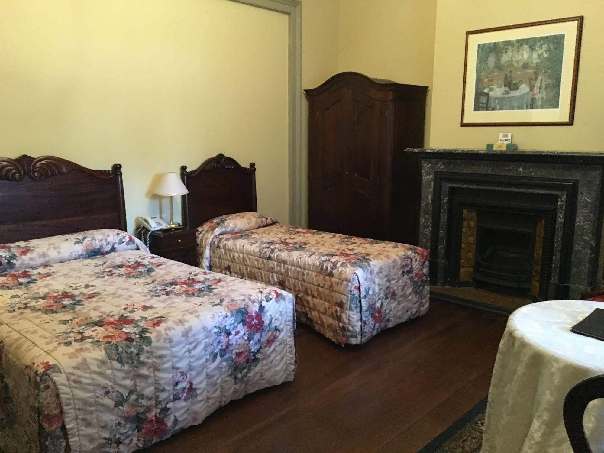 Avonmore On The Park Boutique Hotel 4*