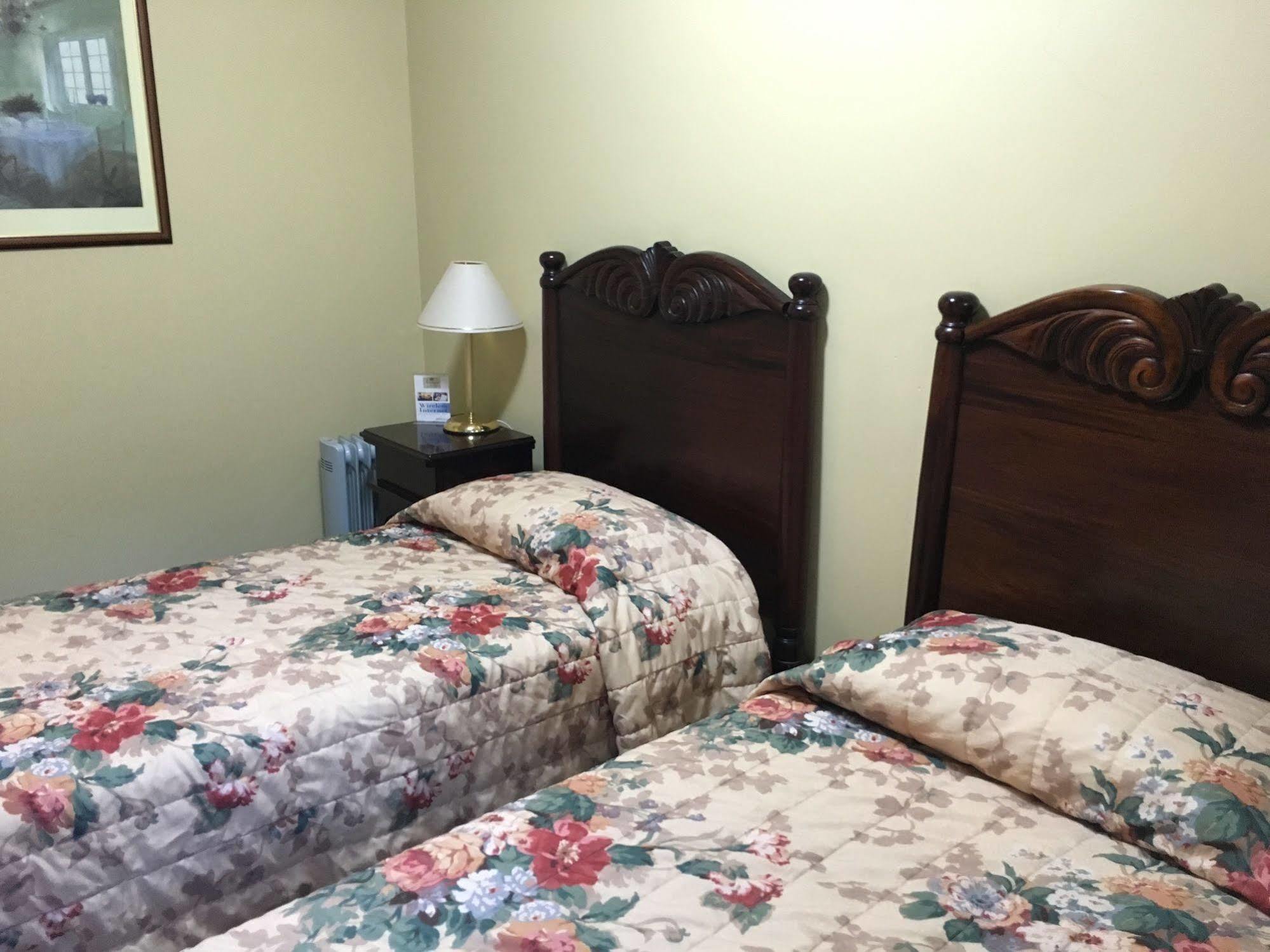 Avonmore On The Park Boutique